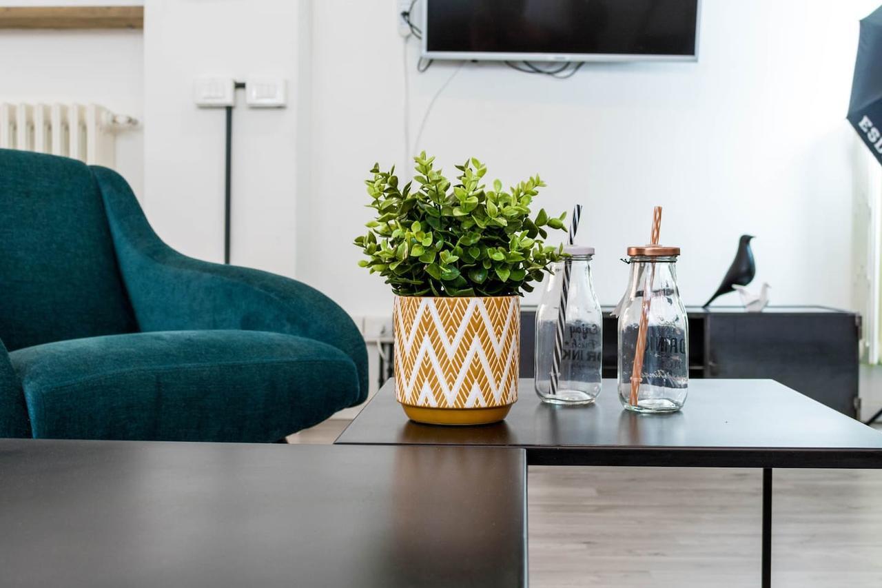 Joivy Exclusive Apt For 4 In Navigli Near Parks 米兰 外观 照片