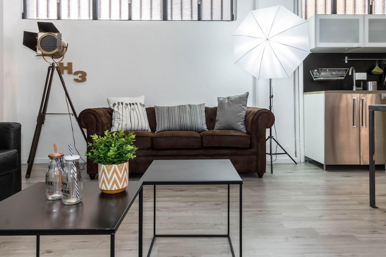 Joivy Exclusive Apt For 4 In Navigli Near Parks 米兰 外观 照片